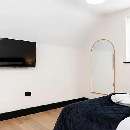 The Berriman Collection Stylish Sleeps 6 - 2 Bedroom Cardiff Exterior foto