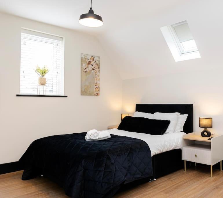 Apartment The Berriman Collection Stylish Sleeps 6 - 2 Bedroom Cardiff