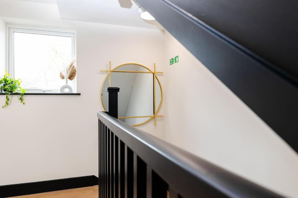 The Berriman Collection Stylish Sleeps 6 - 2 Bedroom Apartment Cardiff