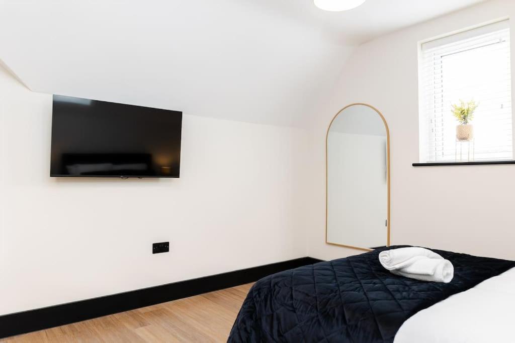 Apartment The Berriman Collection Stylish Sleeps 6 - 2 Bedroom Cardiff