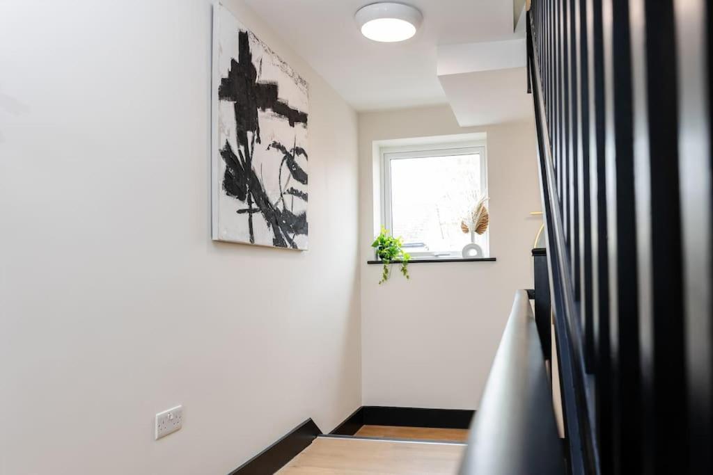 Apartment The Berriman Collection Stylish Sleeps 6 - 2 Bedroom