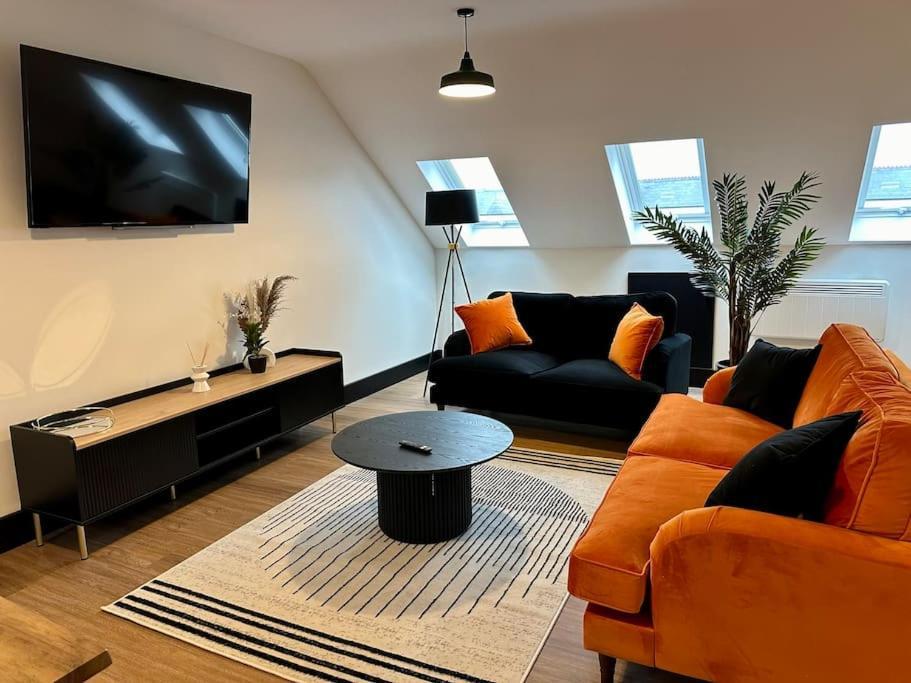 Apartment The Berriman Collection Stylish Sleeps 6 - 2 Bedroom Cardiff